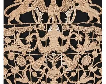 La dentelle à la main