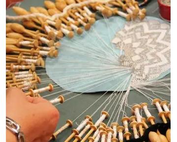 Atelier dentelle main