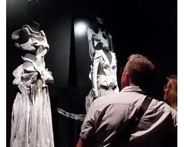 Visite flash Exposition Yiqing Yin