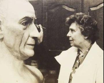 Stella Laurent, scultrice entre Beaux-Arts et Patrimoine culturel immatériel