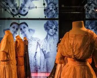 L'évolution de la mode féminine depuis la fin du XIXe siècle